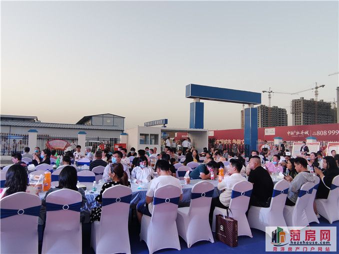 bf1365bd96c098082d9c684223f0801.jpg