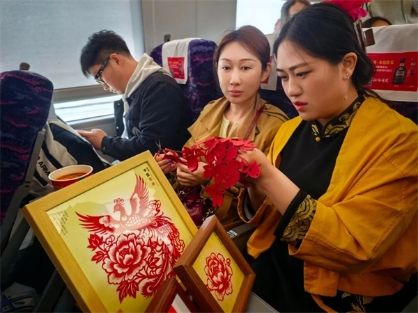 101917333b5afbd37d4571.jpg 5.jpg